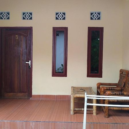 Kuta Garden Homestay Exterior foto